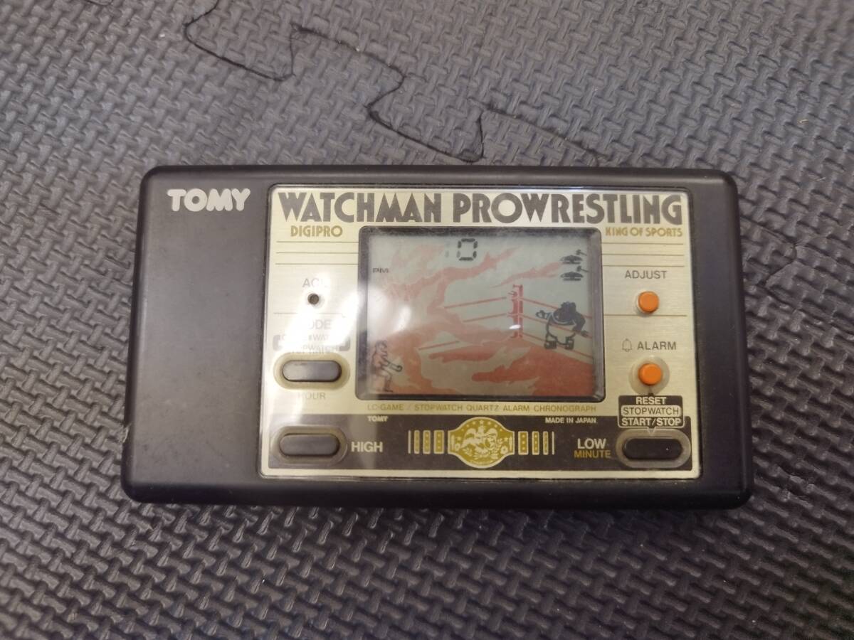 TOMY WATCHMAN PROWRESTLING Tommy часы man Professional Wrestling Professional Wrestling Game & Watch 