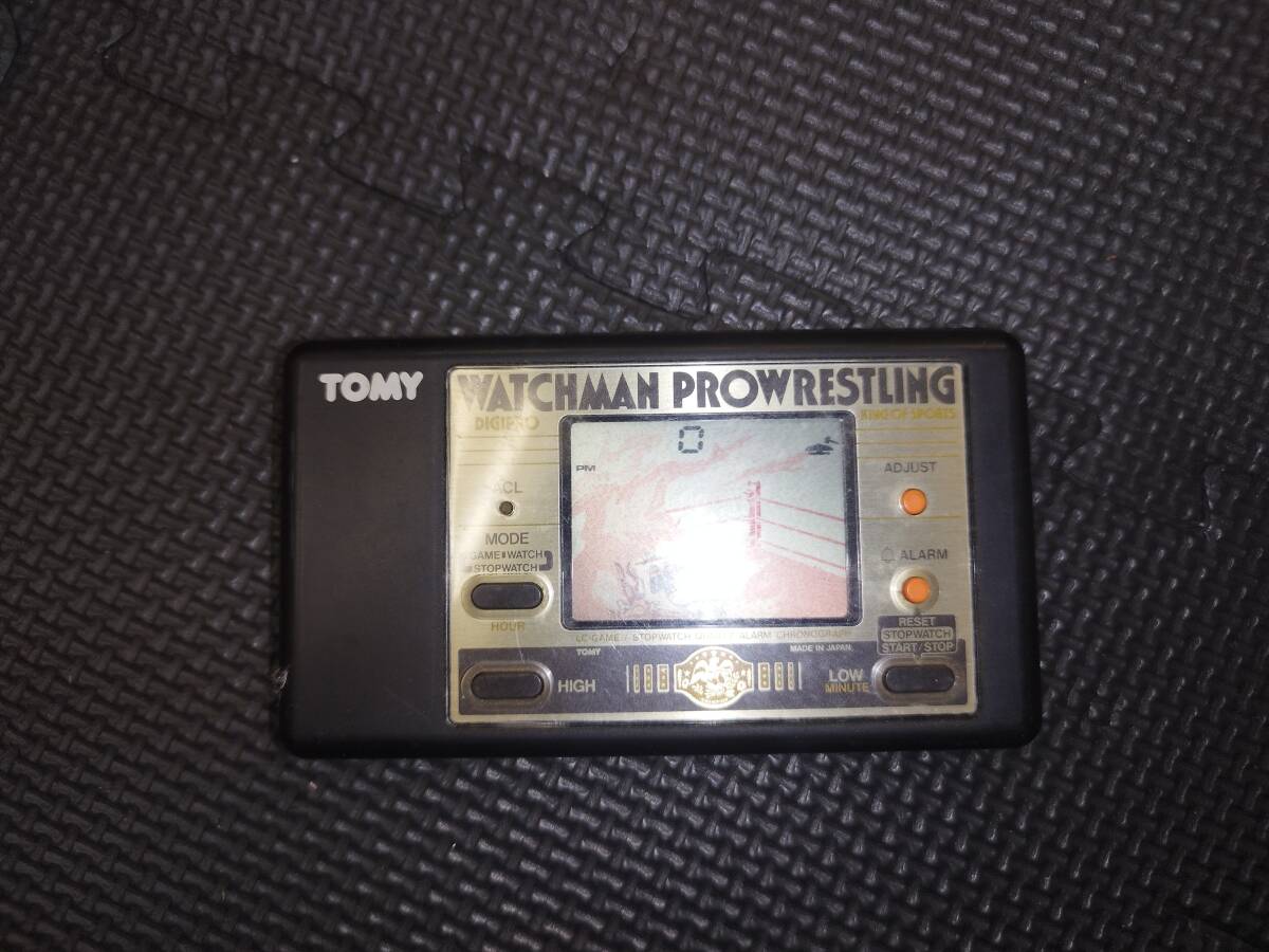 TOMY WATCHMAN PROWRESTLING Tommy часы man Professional Wrestling Professional Wrestling Game & Watch 