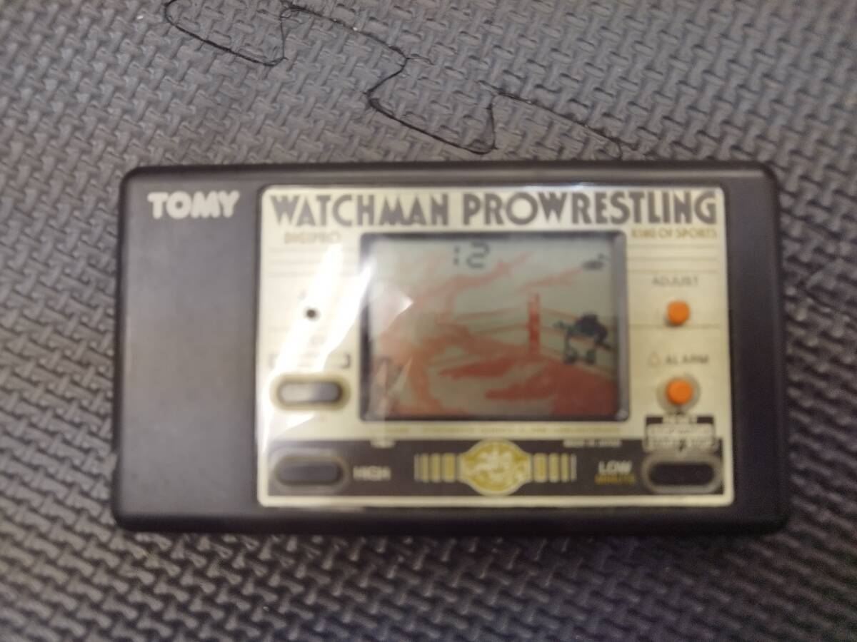 TOMY WATCHMAN PROWRESTLING Tommy часы man Professional Wrestling Professional Wrestling Game & Watch 