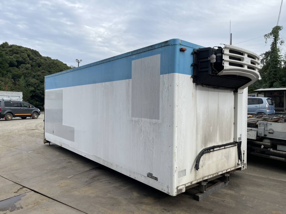 福岡発　4t冷蔵冷凍コンテナ　鍵無し　橫扉無し　腐食有り　その他多數(shù)コンテナ有、値下げ交渉有、株式會(huì)社南商會(huì)