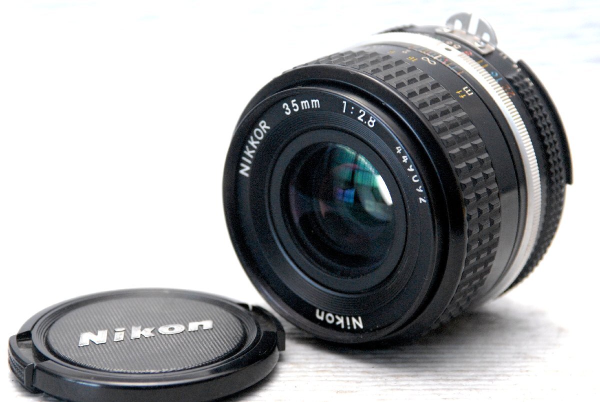 （綺麗）Nikon ニコン 純正 NIKKOR 35mm 単焦点高級ワイドレンズ 1:2.8 (Ai) 希少・良好品