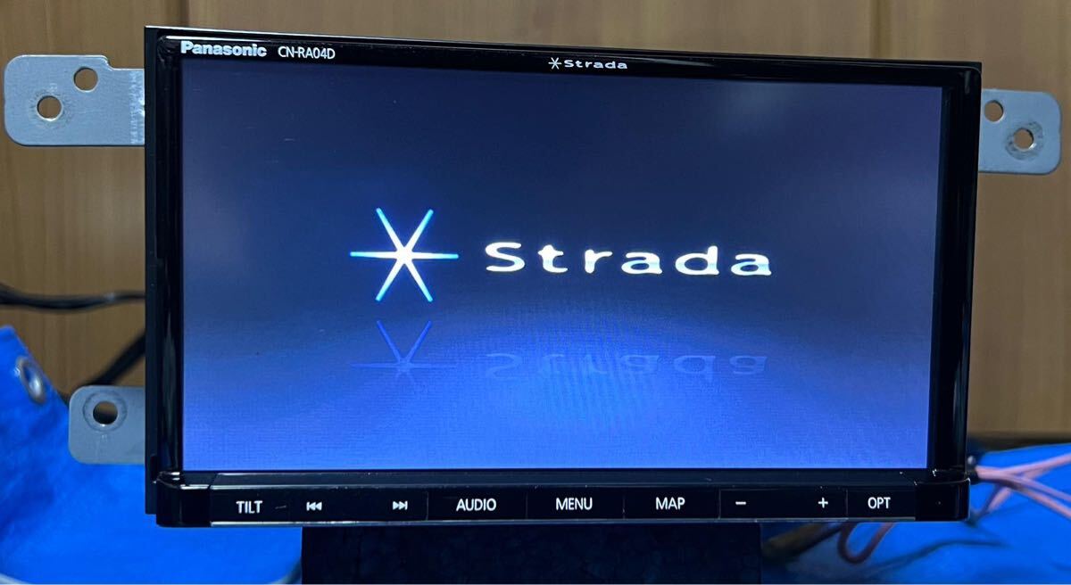 パナソニック ストラーダ メモリーナビ CN-RA04D 地図2017年版 Panasonic パナソニック ストラーダ メモリーナビ CN-RA04D 地図2017年版 Panasonic