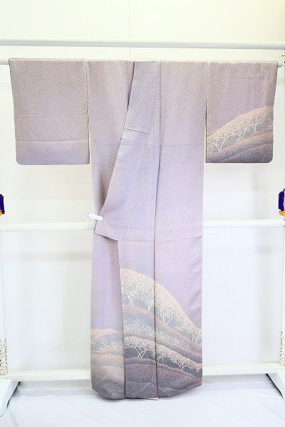 送料無料】美品 訪問着 白藤色 縫い締め絞り 木々 草花 身丈 送料無料】美品 訪問着 白藤色 縫い締め絞り 木々 草花 身丈
