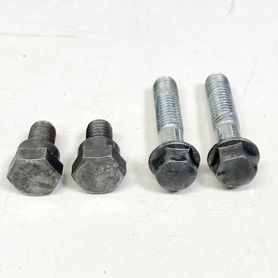 シャリー50 角目 12V インシュレーター ステー ボルト CF50 純正 シャリー50 角目 12V インシュレーター ステー ボルト CF50 純正
