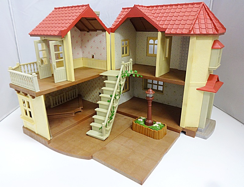 現状品・ジャンク扱い 家のみ シルバニアファミリー 赤い屋根の大きなお家 屋根裏はひみつのお部屋
