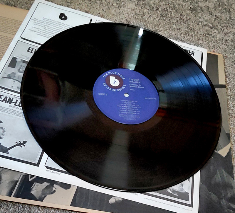 !_[ зарубежная запись б/у запись ]T-bone Walker| Classics of Modern Blues/ LP 2 листов комплект / Blue Note