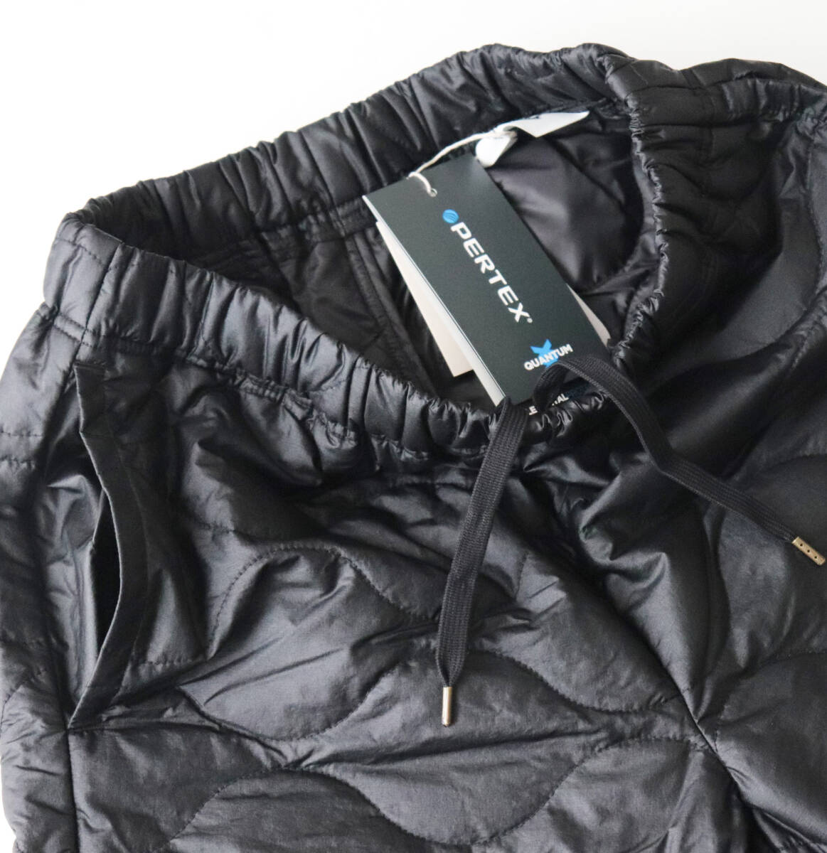 新品タグ付き【WOOLRICH ウールリッチ】PERTEX PRIMALOFT 新品タグ付き【WOOLRICH ウールリッチ】PERTEX PRIMALOFT