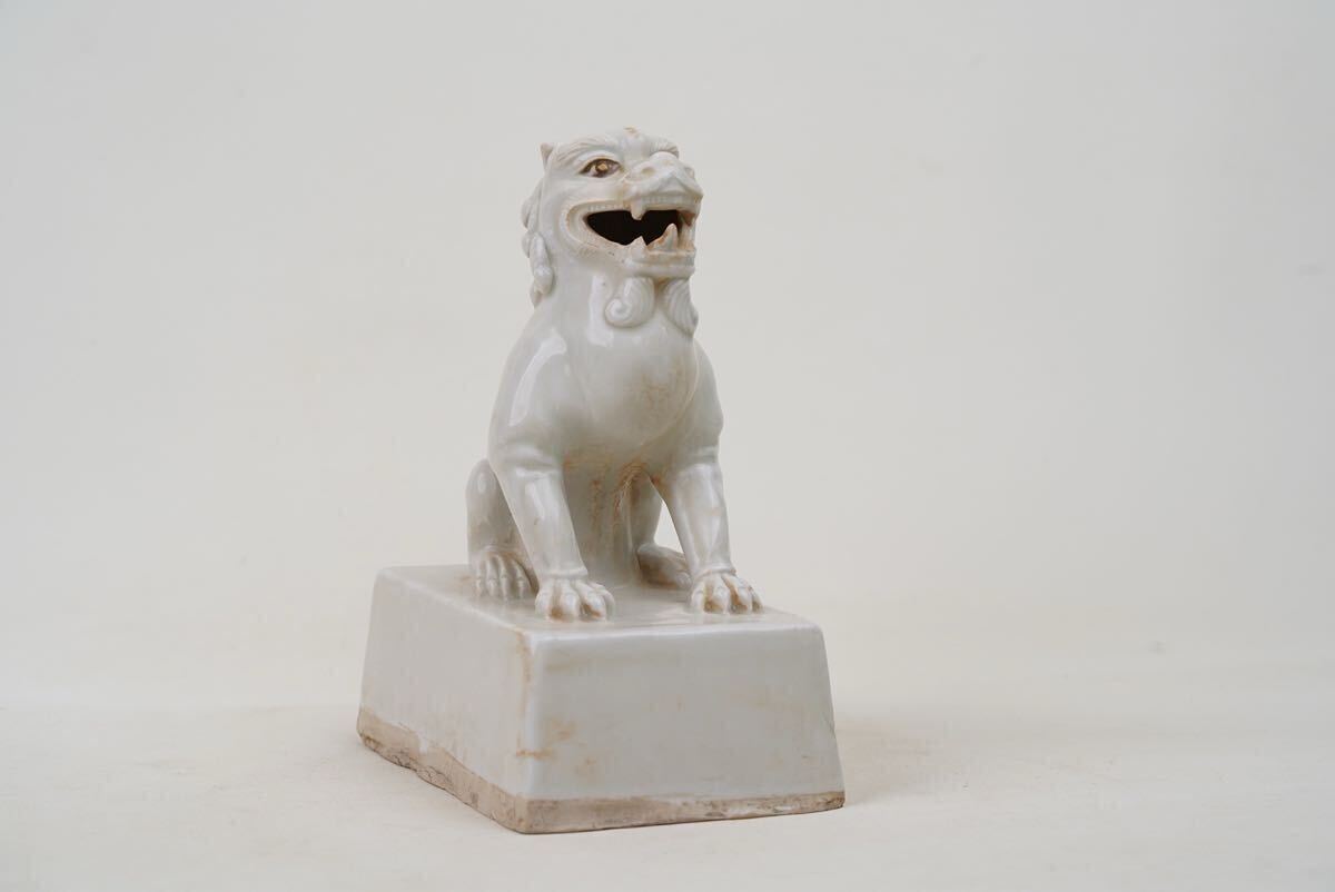 雅園】中国古美術 宋 定窯 刑窯 白磁 獅 古美術 古玩 骨董