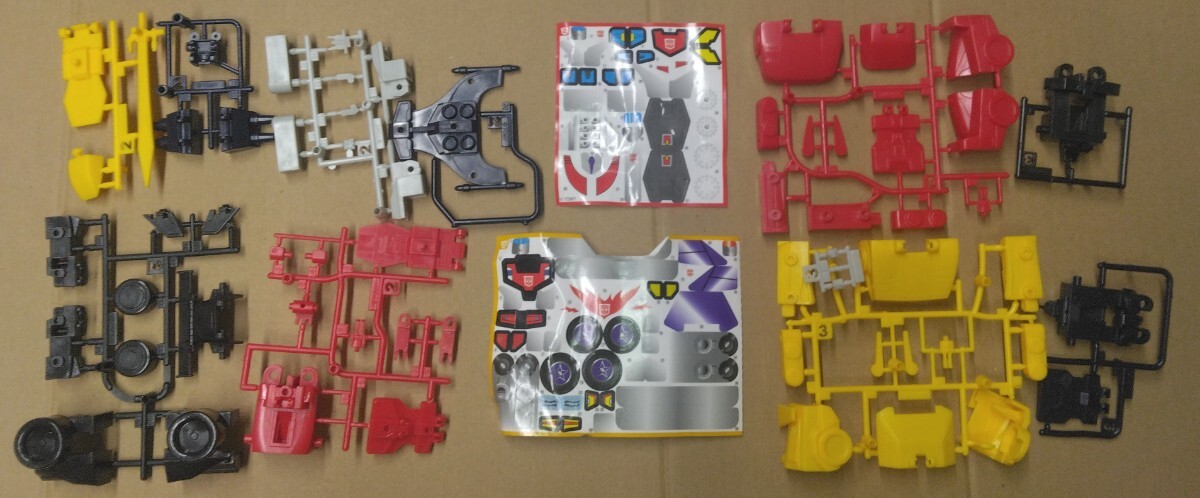 各パッケージ無し 未組立 カバヤ DX トランスフォーマー ガム 2点分 ブラッカー , ラスター + ブレイバー Kabaya model kit Transformers