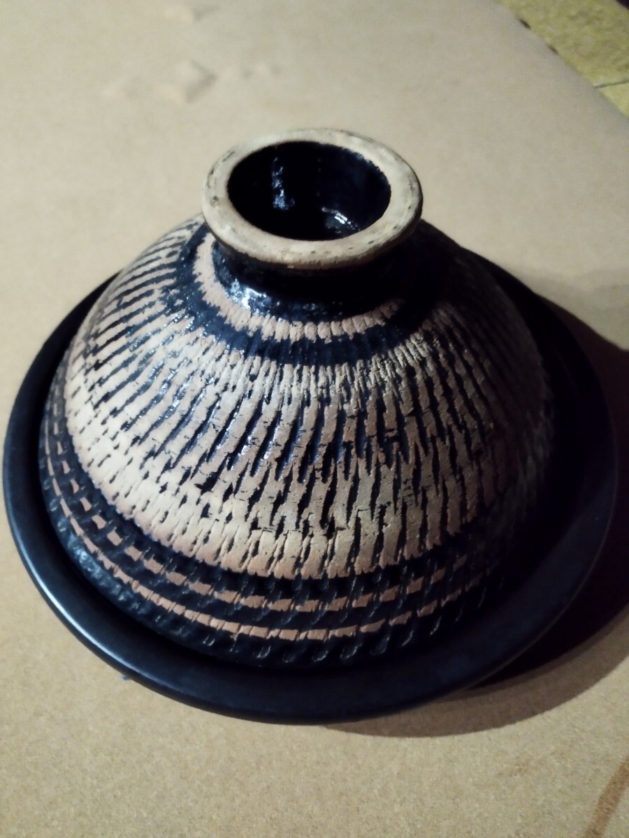 【未使用】伊賀焼窯元 長谷園 ふっくらさん 黒らく 大 土鍋 3-4人用タジン鍋 未使用】伊賀焼窯元 長谷園 ふっくらさん 黒らく 大 土鍋 3-4人