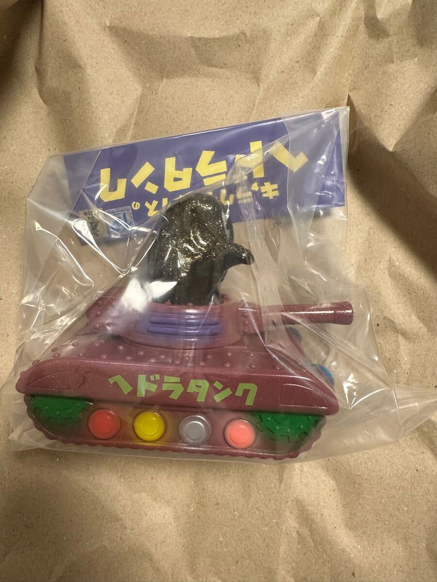 CHARACTICS キャラクティックス ヘドラ ヘドラタンク トレフェス Yahoo!オークション - クリスマスヘドラタンク キャラクテ