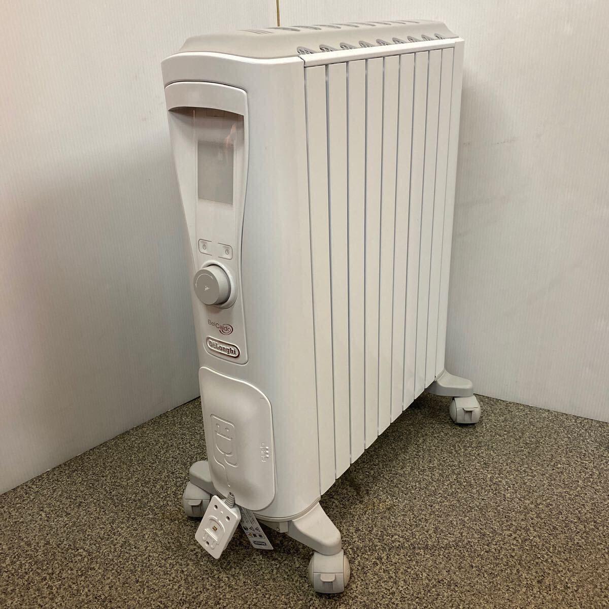 デロンギオイルヒーター　RHJ75V0915-GY デロンギ ベルカルド オイルヒーター (RHJ75V0915-GY) のご紹介