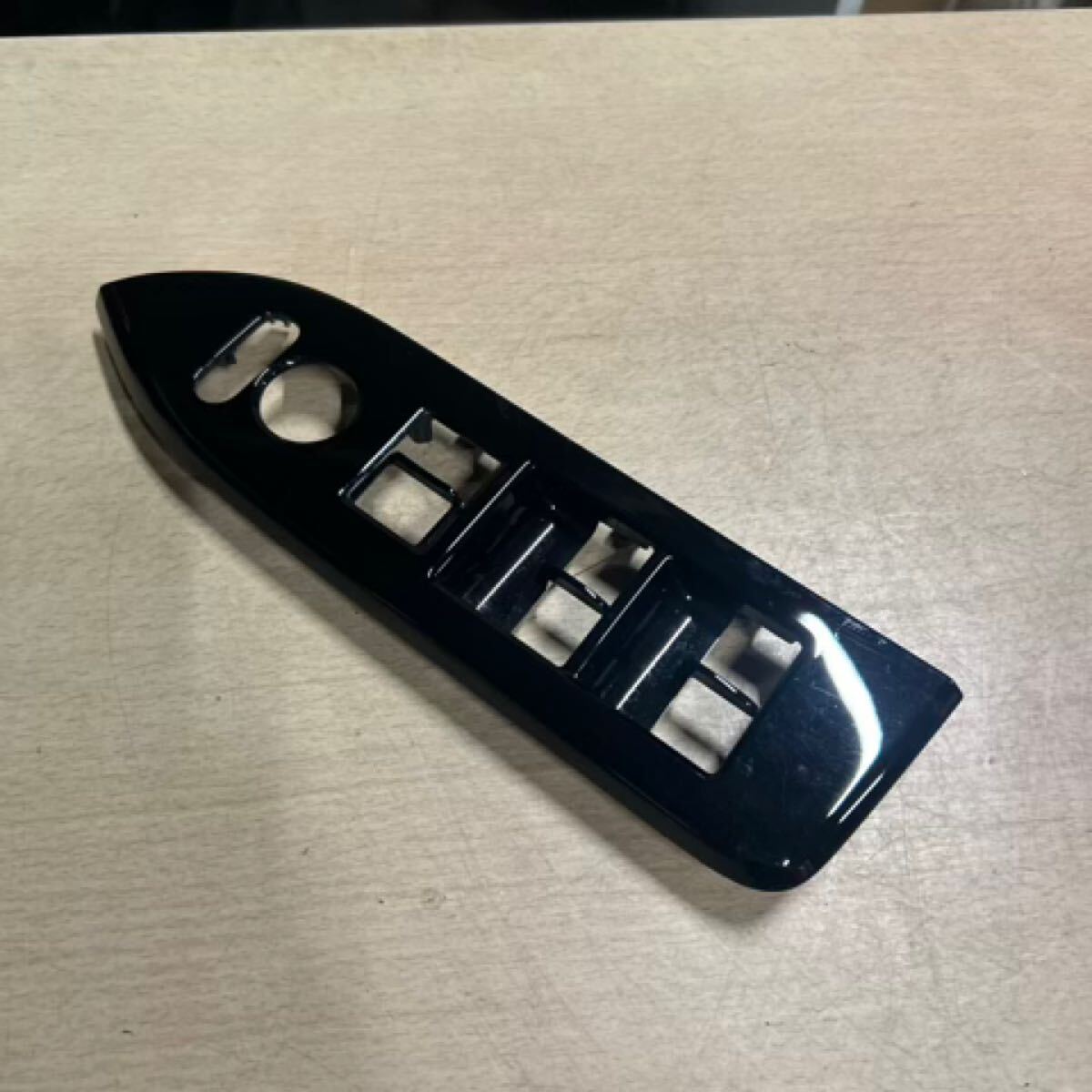 ホンダ　NーBOX JF3 JF4 純正 インテリアパネル インパネ 運(yùn)転席 パワーウィンドウスイッチ　カバー　 ピアノブラック