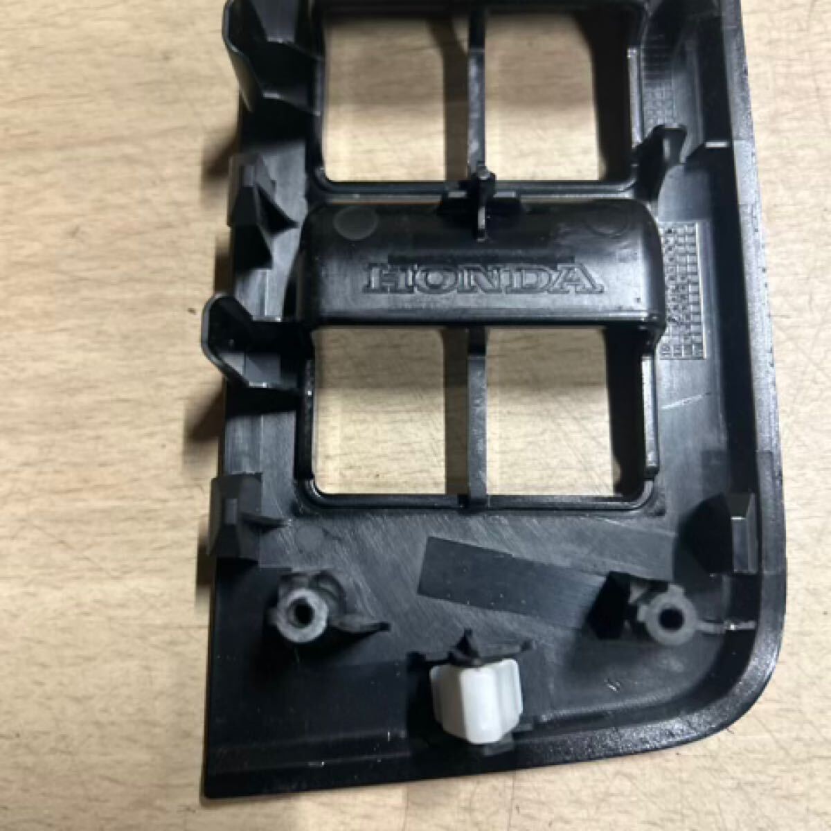 ホンダ　NーBOX JF3 JF4 純正 インテリアパネル インパネ 運(yùn)転席 パワーウィンドウスイッチ　カバー　 ピアノブラック