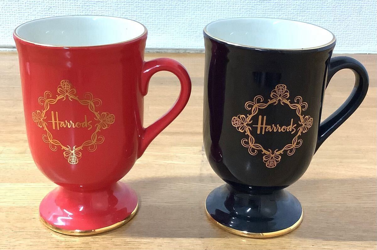 Harrods ハロッズ ロゴ入りマグカップ ペアマグカップ レッド ブラック 食器 洋食器 茶器 陶磁製 2客セット 高さ13cm ロゴ柄 金縁 英国