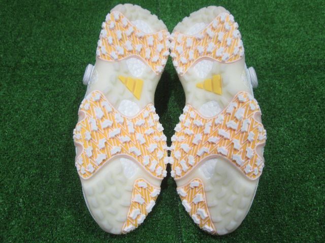 GK鈴鹿☆ 新品651 【値下げしました】【26.5】アディダス★コードカオス22 ボア★IE8309★スパイクレス ゴルフシューズ★ホワイト系★