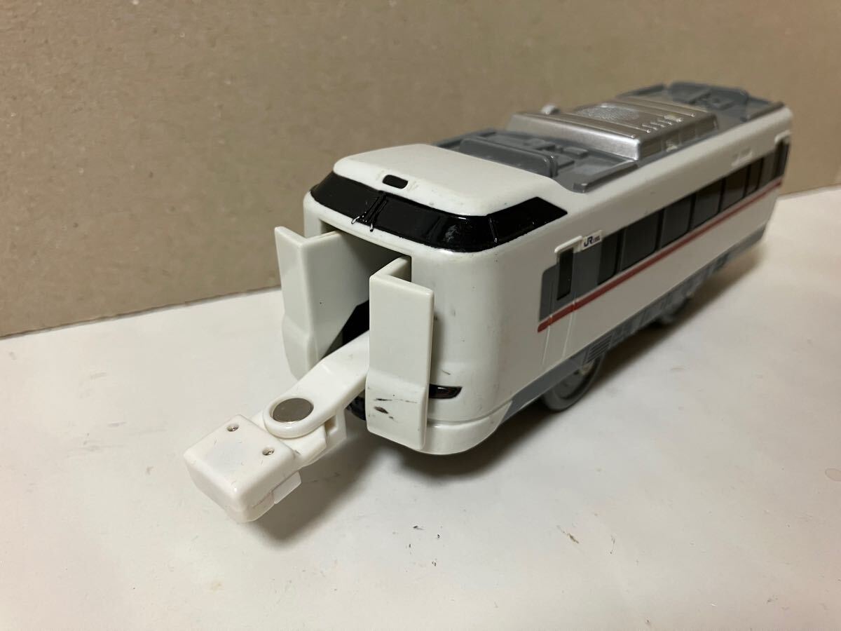 プラレール】287系特急電車(連結仕様) 後尾車|Yahoo!フリマ プラレール】287系特急電車(連結仕様) 後尾車|Yahoo!フリマ