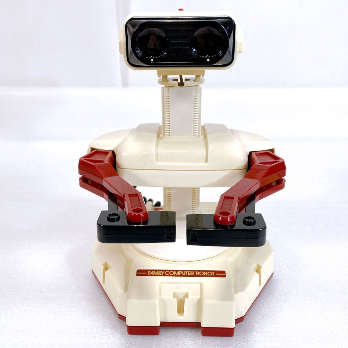 Nintendo ファミリーコンピュータ ロボット HVC-012 FAMILY COMPUTER ROBOT HVC-012 GYRO HVC-GYS SET R.O.B.