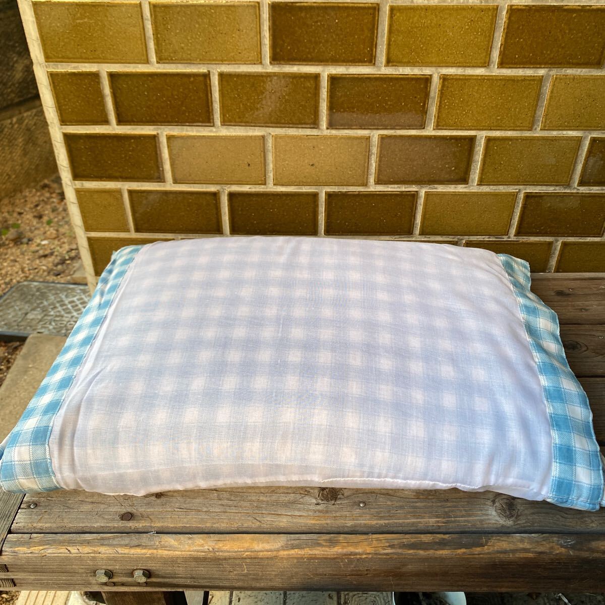 未使用枕 そばがら枕 ソバ枕 まくらカバー付き チェック　水色　32X47サイズ　ブルー