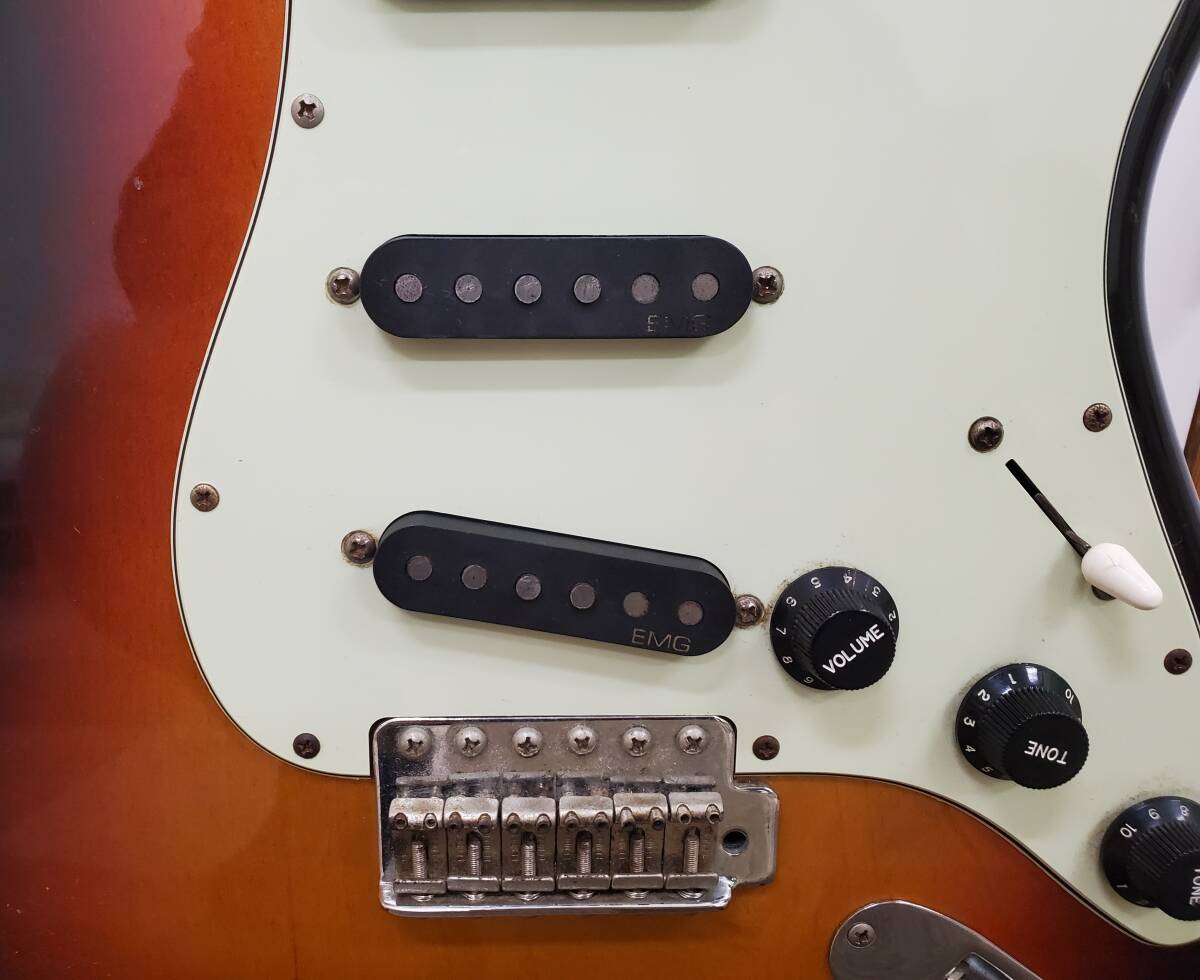 フェンダー　Fender JAPAN 40周年ストラトキャスター Fender Japan ST62-AS 40th Anniversary Stratocaster Burgundy