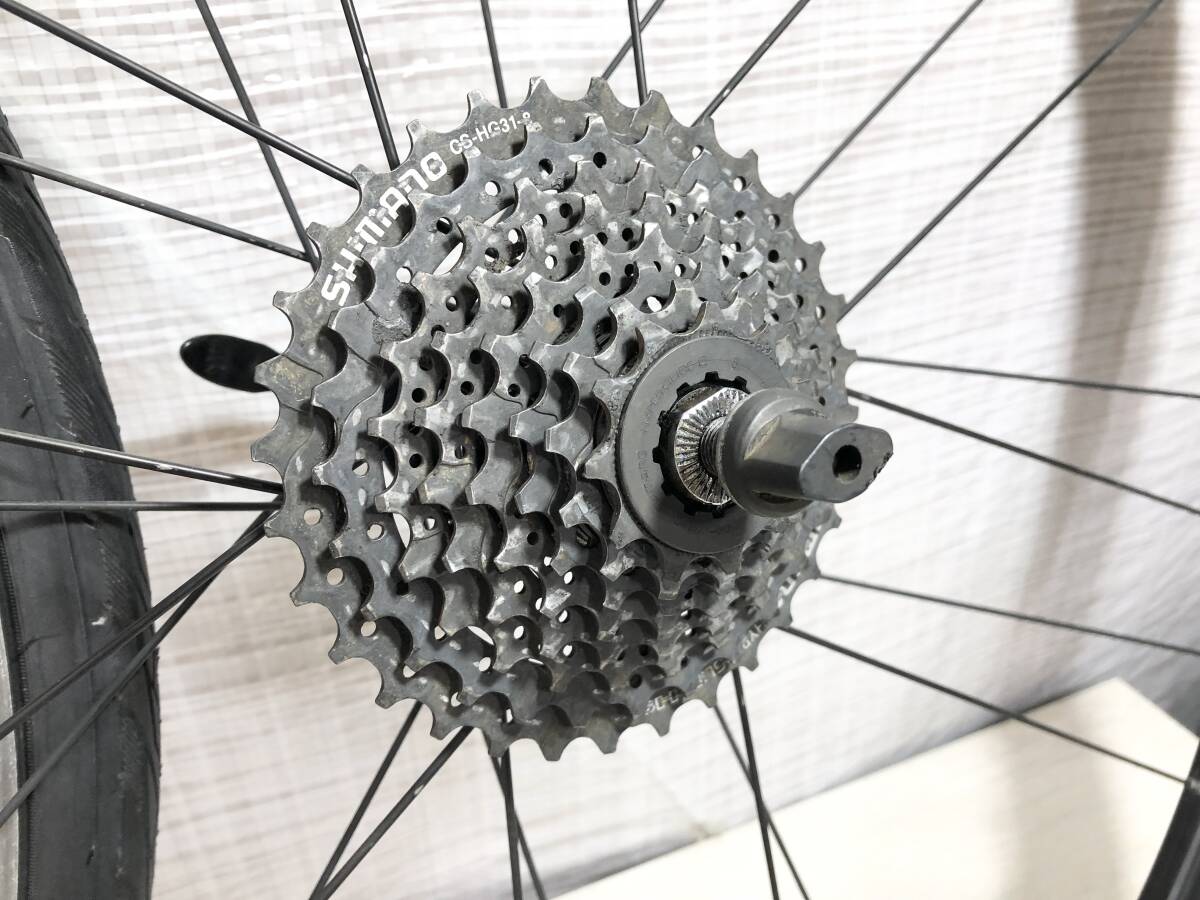 ジャイアントエスケープ 700c 8速スプロケット タイヤ付き