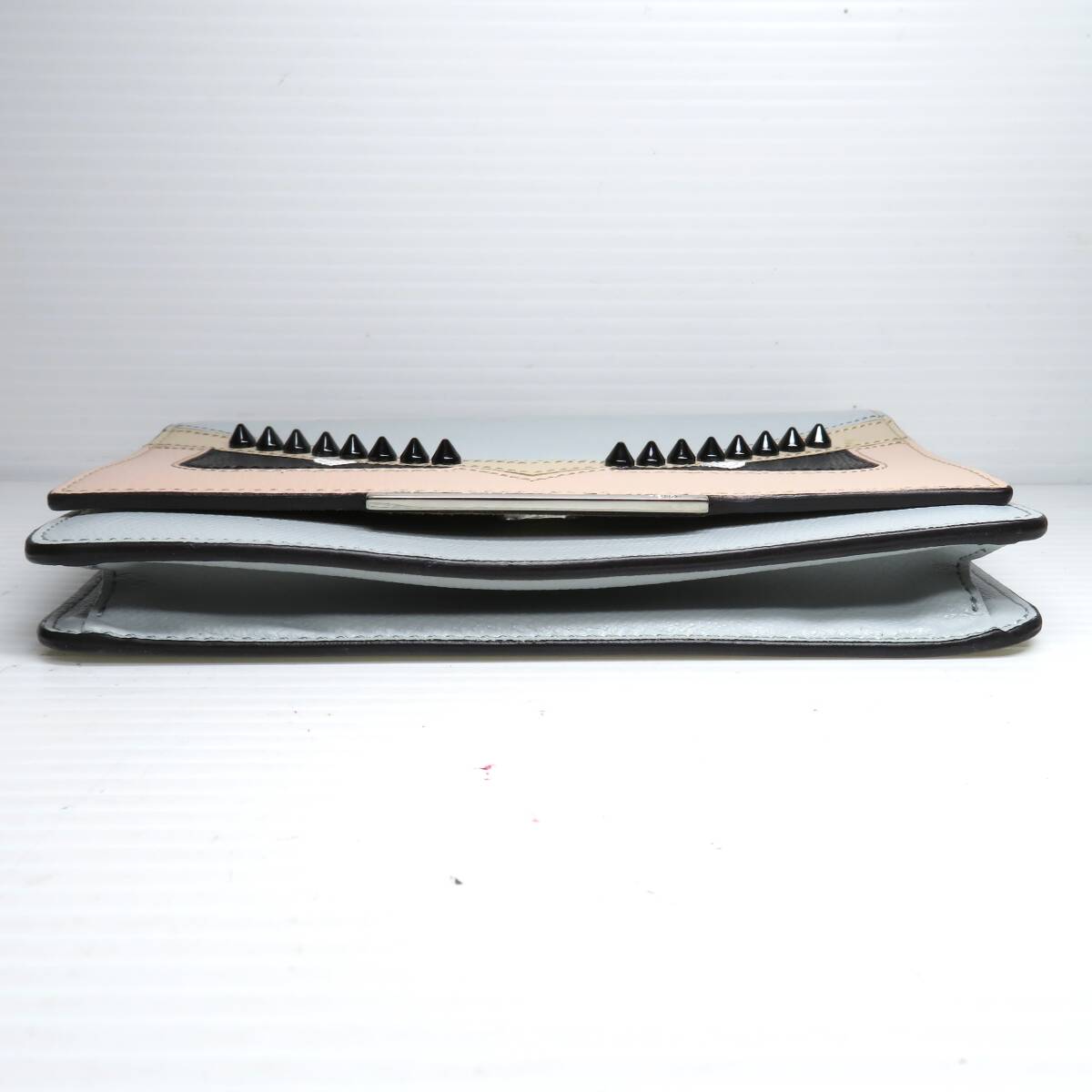 Fendi Monstar заклепки цепь бумажник серый