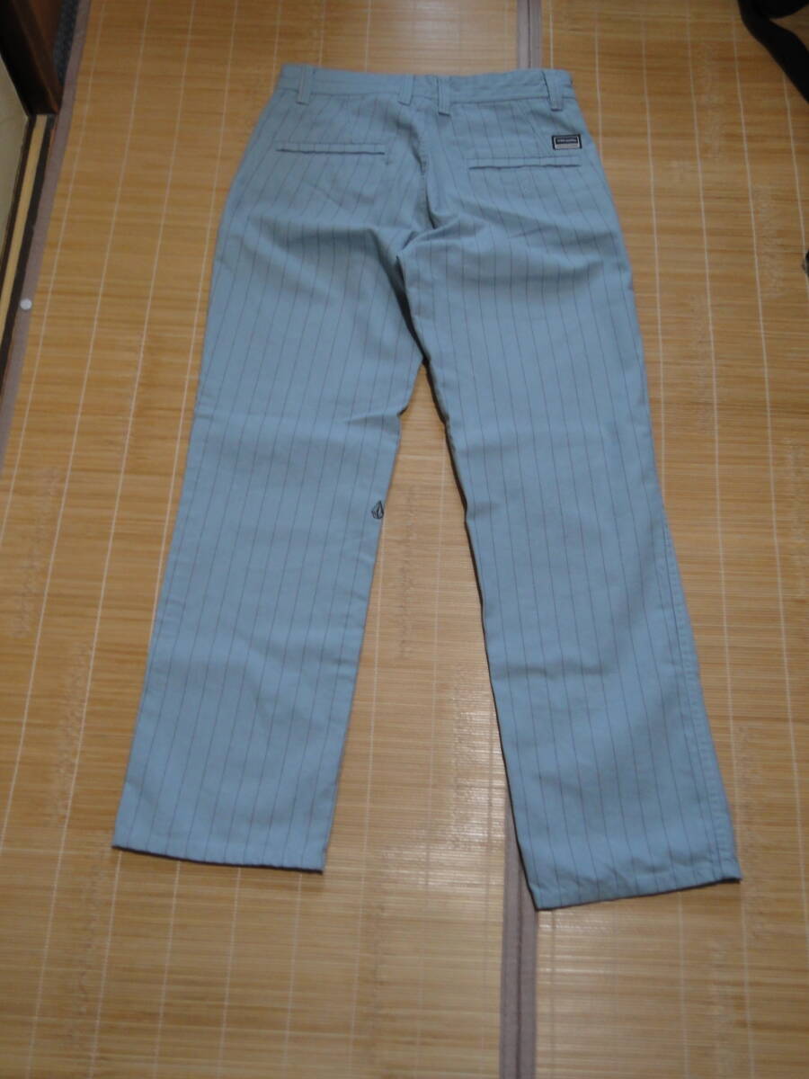 VOLCOM ボルコム　パンツ　ボトムス　スラックス　薄グリーン系　ストライプ　USED 古着　中古_画像2
