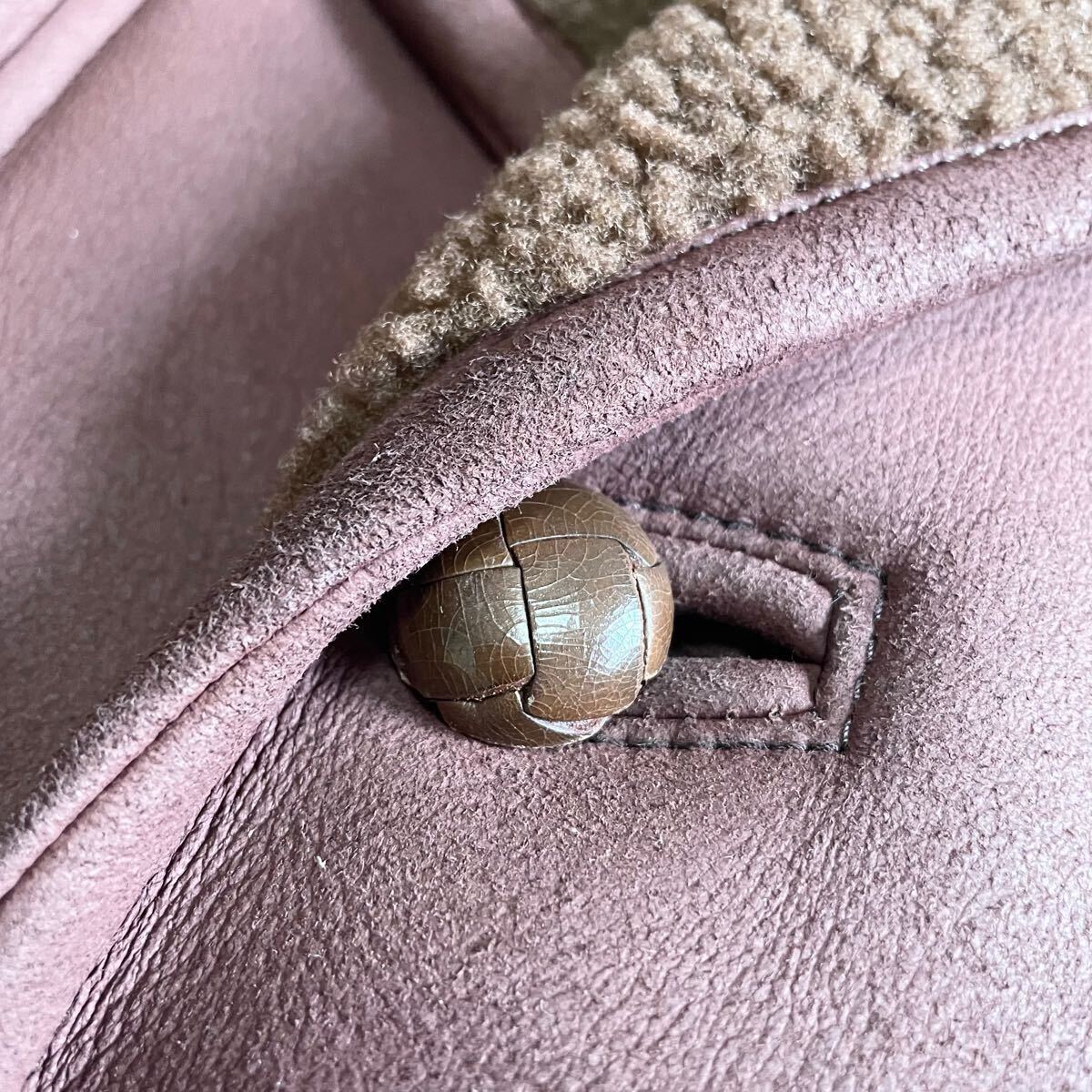 【定価20万円】KAKUISHI リアルムートンコート ジャケット くるみボタン ブラウン レザー サイズL　メンズ ムートンジャケット メンズ レザージャケット 革ジャン ライダースジャケット メンズ 革 本革 レザー B3 b-3 フライトジャケット  ムートンコート ムートン ジャケット ブルゾン メンズ アウター 防寒 大きいサイズ バイク 秋 冬 ブラック 黒 B3 |  本革レザージャケットのハルフ