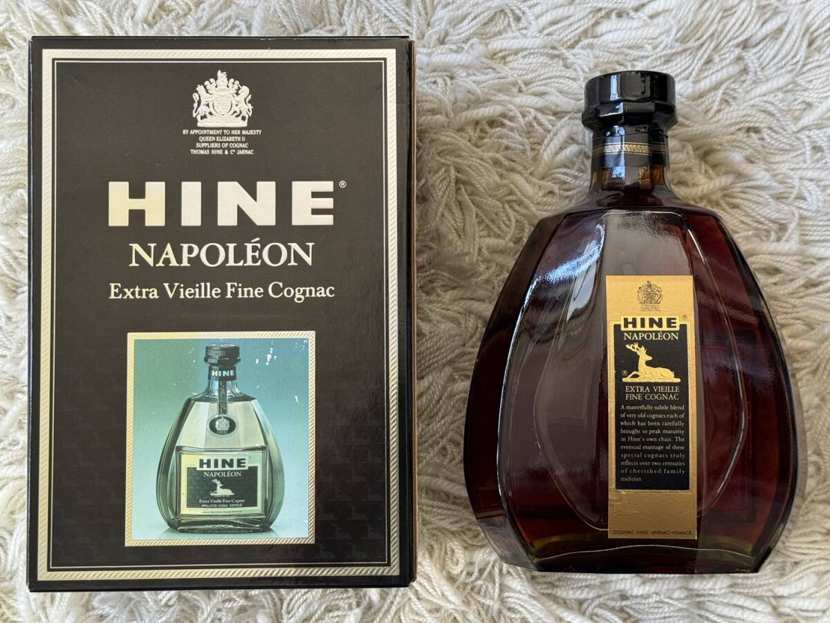 #3106 【古酒】 HINE NAPOLEON　ハイン　未開栓 HINE COGNAC NAPOLEON 古酒 ハイン ナポレオン ブランデー 凱旋門 陶器