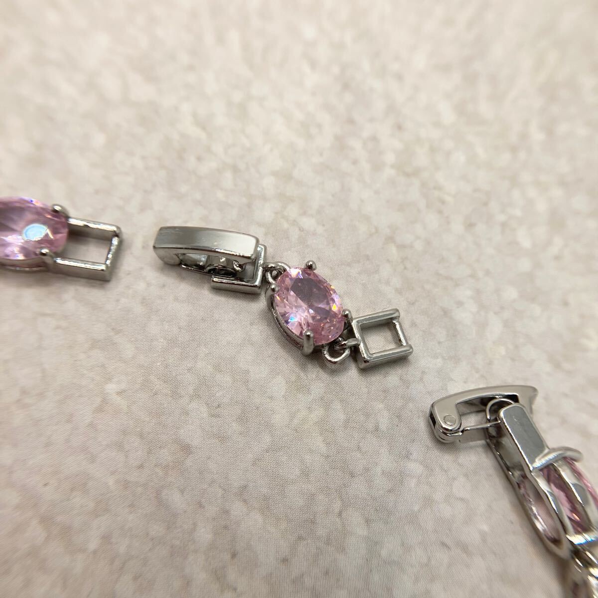 ピンクトパーズ連なるエレガントブレスレット★レディース腕輪バングルシルバーアクセサリーカラーストーンキュービックジルコニア新品宝石_画像5