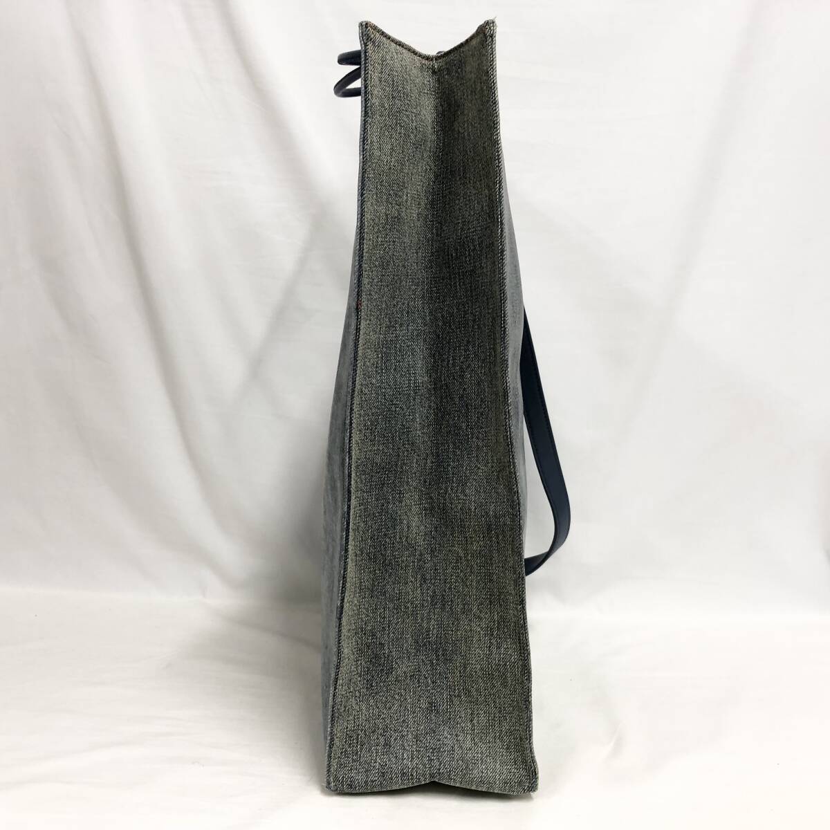 新品未使用 DIESEL (ディーゼル) 2WAYトートバッグ X08919 新品未使用 DIESEL (ディーゼル) 2WAYトートバッグ X08919