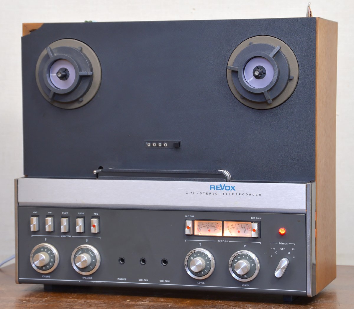 Revox A77 オープンリールデッキ/テープデッキ 元箱・取扱説明書付き ジャンク品