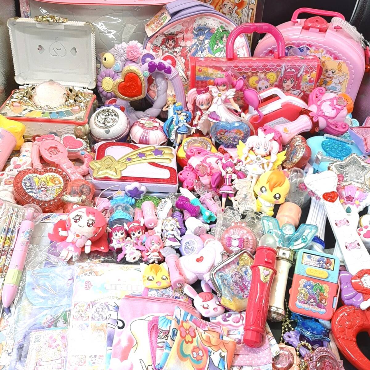 大量 プリキュア 玩具 おもちゃ まとめ売り 変身パーツ ①