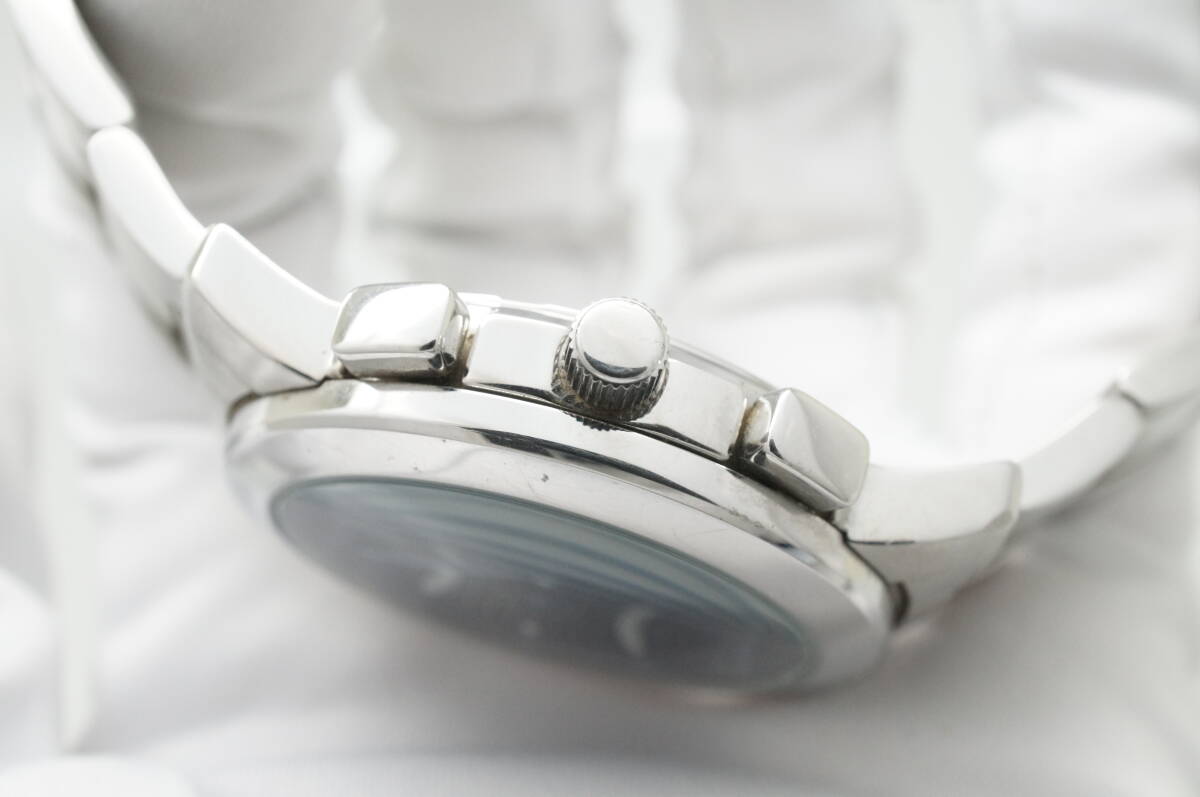 K23●作動(dòng)良好 agnes b. アニエスベー クロノグラフ V654-0A10 紺文字盤 ラウンド型 蓄光 メンズ腕時(shí)計(jì) シルバー お灑落 クォーツ