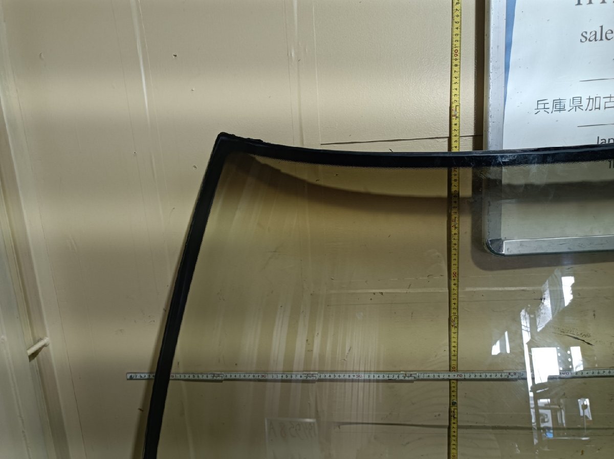 カラス Yahoo!オークション - トヨタ フロントガラス クラウン E-GS131