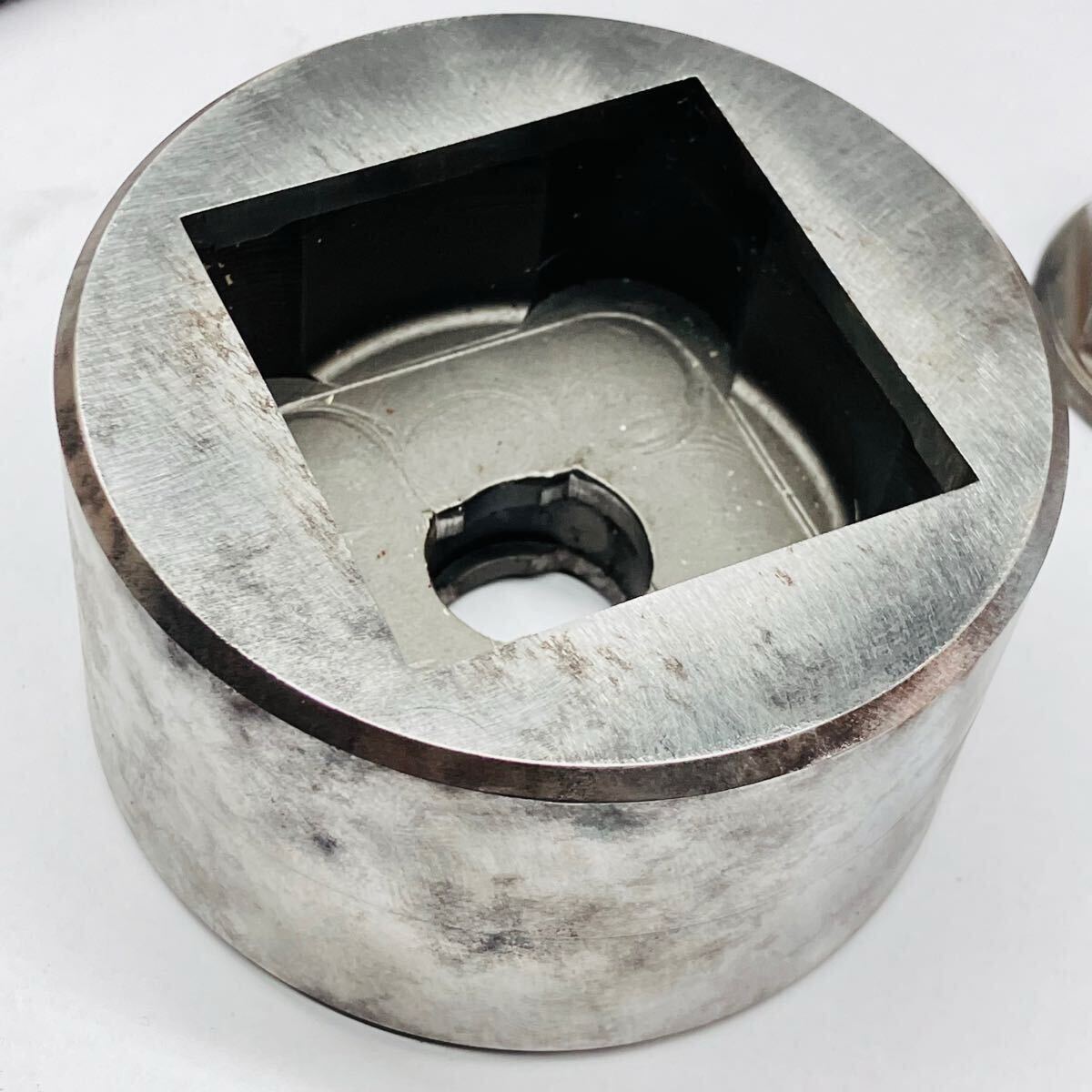中古 イズミ IZUMI パンチャー用 角穴 角パンチ 45×45 シャフト 中古 イズミ IZUMI パンチャー用 角穴 角パンチ 45×45 シャフト