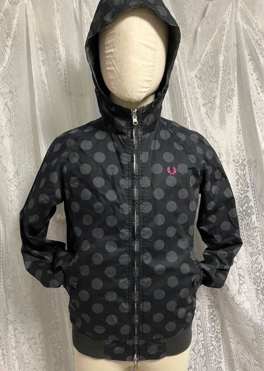 FRED PERRY フレッドペリー リバーシブル ナイロンジャケット FRED PERRY フレッドペリー リバーシブル ナイロンジャケット