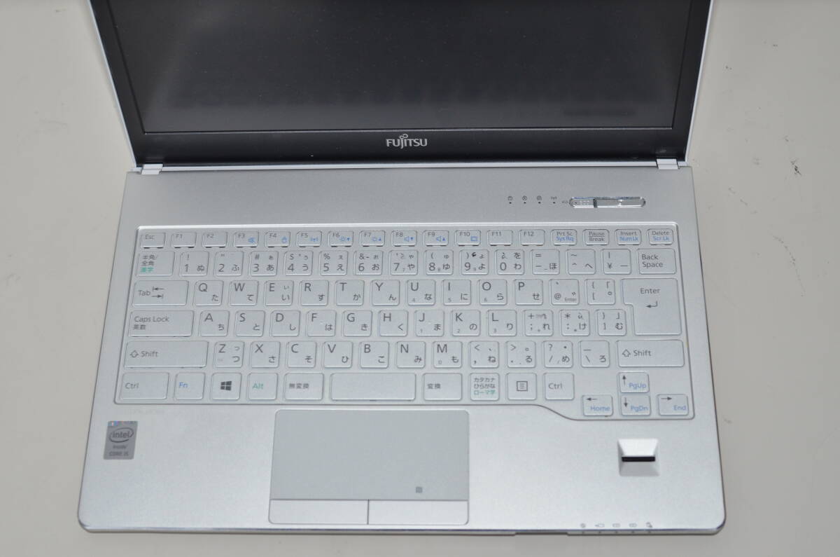 日本制 中古良品軽量ノートPC 富士通 SH75/T Windows11+office Core i5-5200U/メモリ8GB/爆速SSD256GB/13.3インチ/DVDマルチ/webカメラ搭載