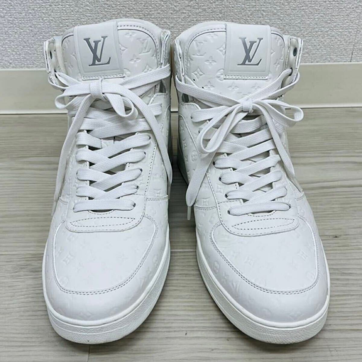 高級 LOUIS VUITTON ルイヴィトン 23AW リヴォリ・ライン 高級 LOUIS VUITTON ルイヴィトン 23AW リヴォリ・ライン