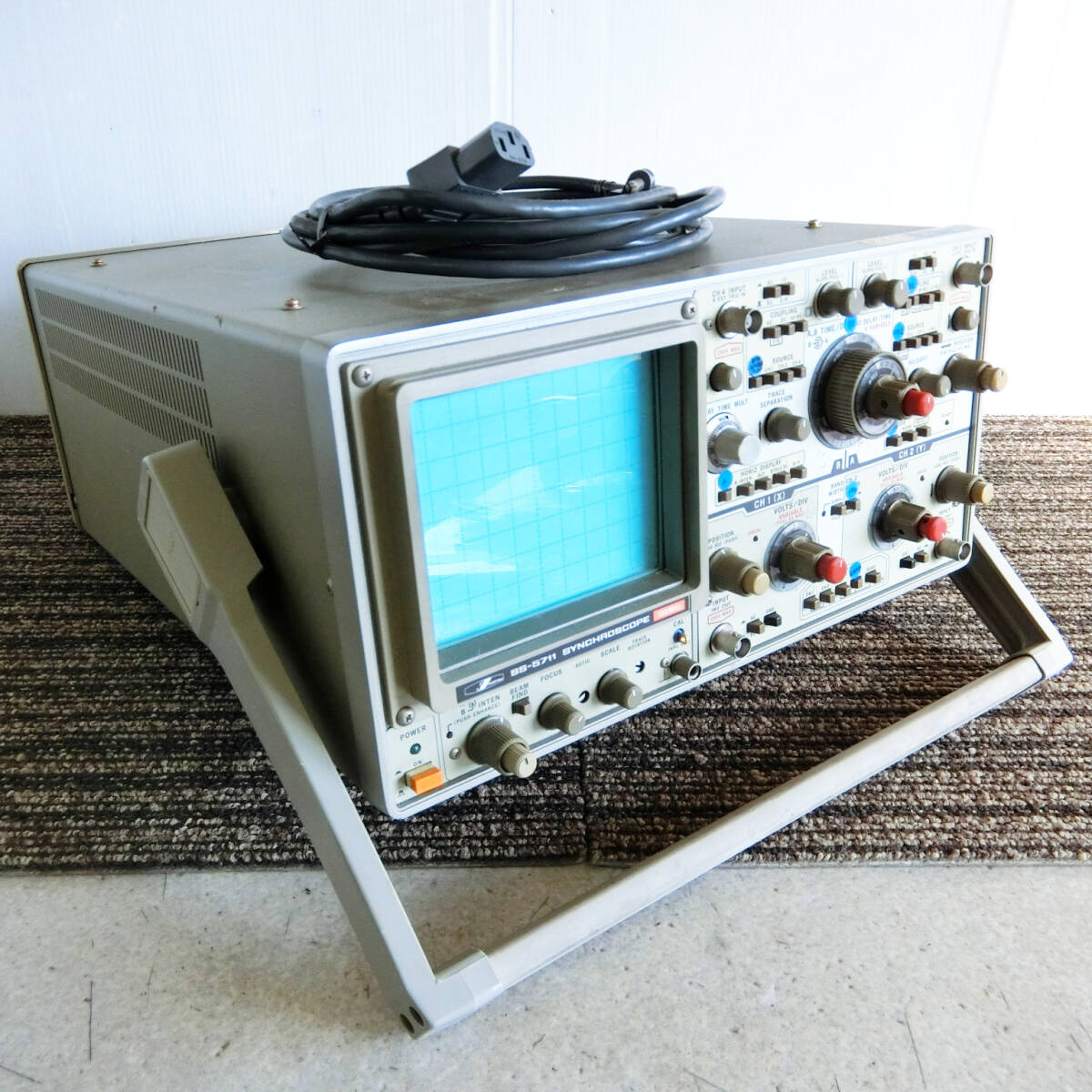 IWATSU 岩崎通信機◇SS-5701 シンクロスコープ なつかし DC IWATSU 岩崎通信機◇SS-5701 シンクロスコープ なつかし DC