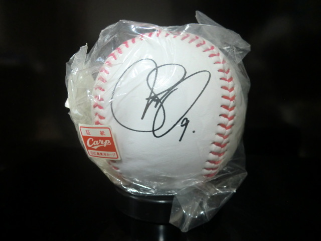 Hiroshima carp круг .. автограф мяч нераспечатанный товар   Hiroshima carp круг .. автограф мяч нераспечатанный товар