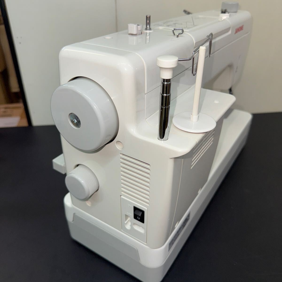 24110915 JANOME ジャノメ HS-70 職業用ミシン モデル 767型 24110915 JANOME ジャノメ HS-70 職業用ミシン モデル 767型