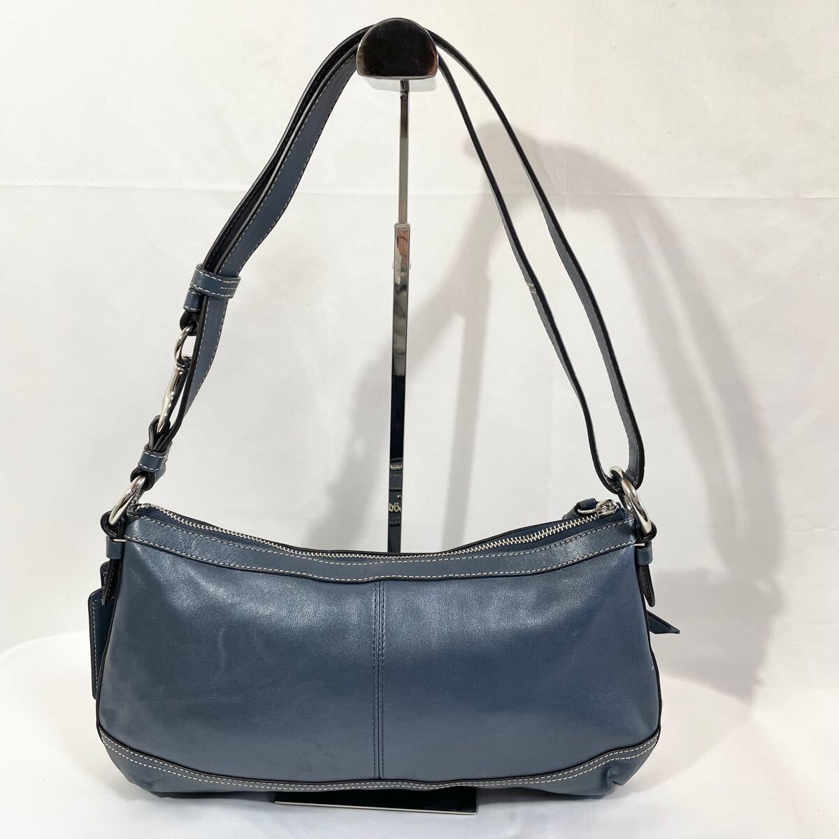 正規品 コーチ COACH ネイビー ショルダーバッグ 肩掛け 紺色 正規品 コーチ COACH ネイビー ショルダーバッグ 肩掛け 紺色