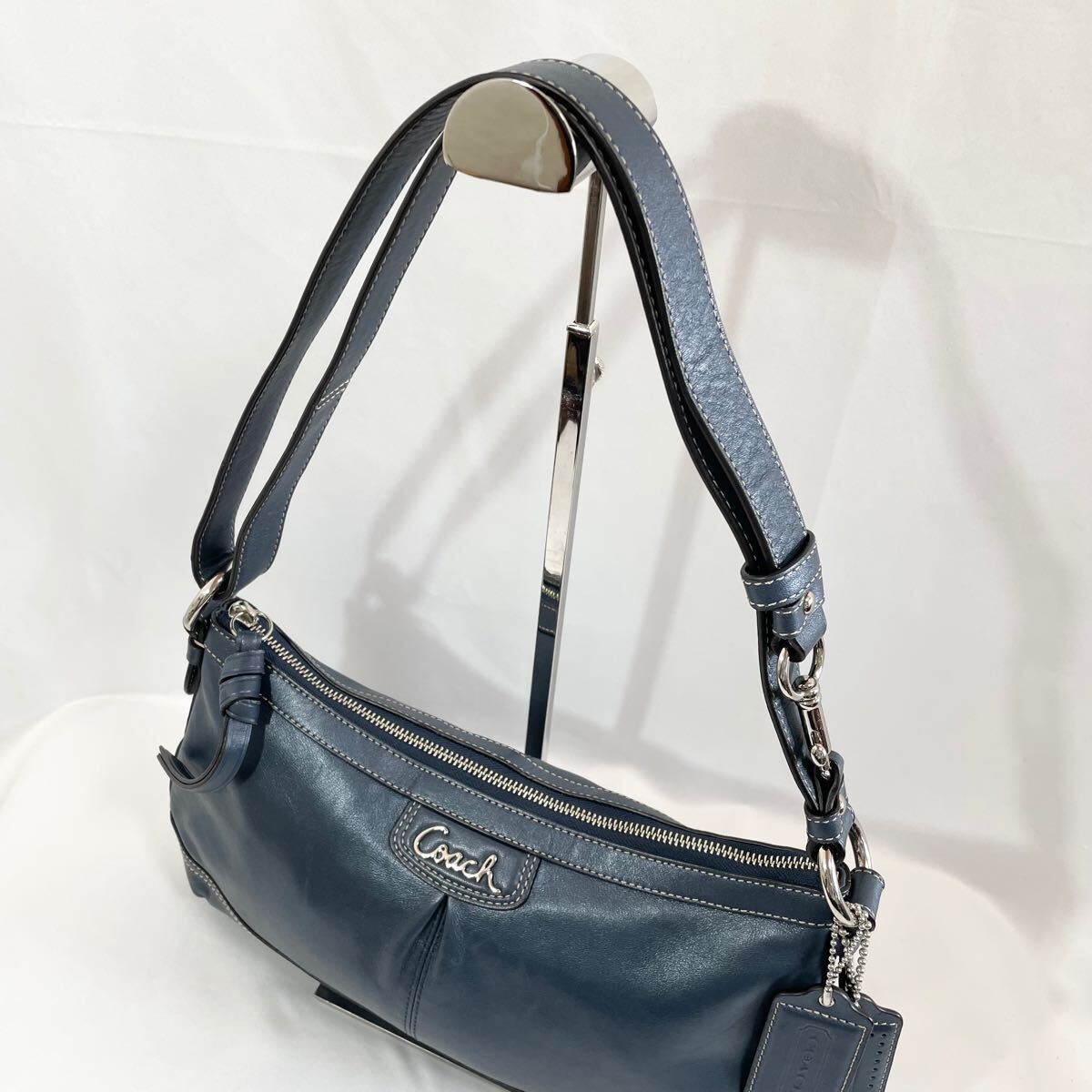 正規品 コーチ COACH ネイビー ショルダーバッグ 肩掛け 紺色 正規品 コーチ COACH ネイビー ショルダーバッグ 肩掛け 紺色