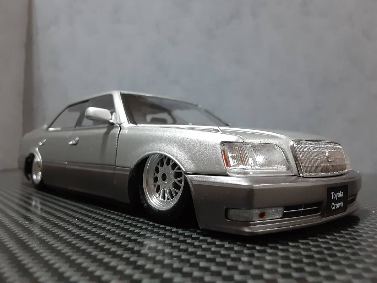 アシェット Hachette 1/24 国産名車コレクション トヨタ クラウン マジェスタ (1995) Toyota Crown カスタム改 ローダウン