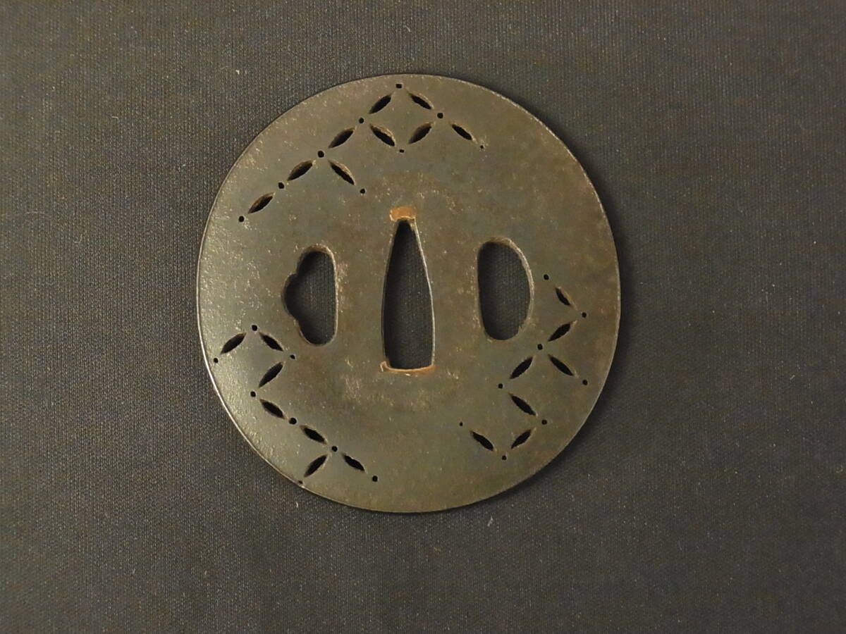 azt121 магазин . меч принадлежности . Zaimei . префектура . правильный . север . 7 звезда ... металлический земля медь . колесо с ящиком .. времена предмет / доспехи /./ меч ./ принадлежности 