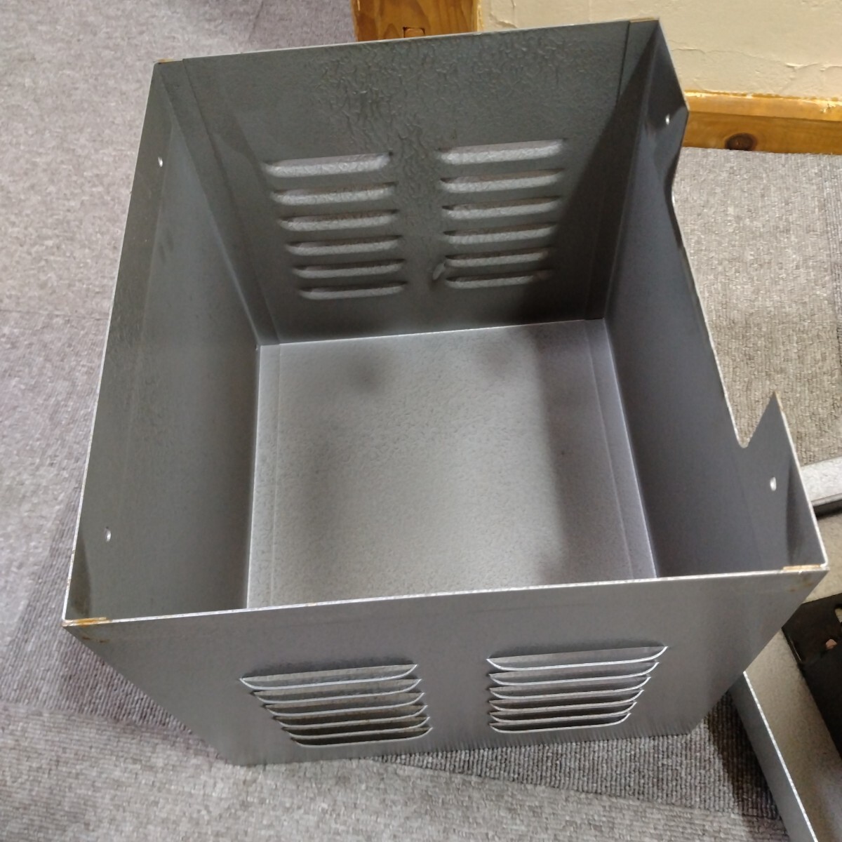 Yahoo!オークション - 鎌田信号機 変圧器 WB-3000A 中古品 使用 Yahoo!オークション - 鎌田信号機 変圧器 WB-3000A 中古品 使用