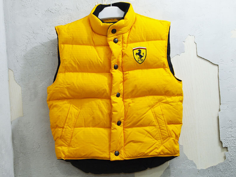 美品 Ferrari ダウンベスト リップストップ イエロー M フェラーリ FT