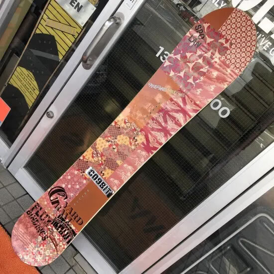 中古ボード】 GRAVEYARD グレイブヤード 【WAGARA 156cm 中古ボード】 GRAVEYARD グレイブヤード 【WAGARA 156cm