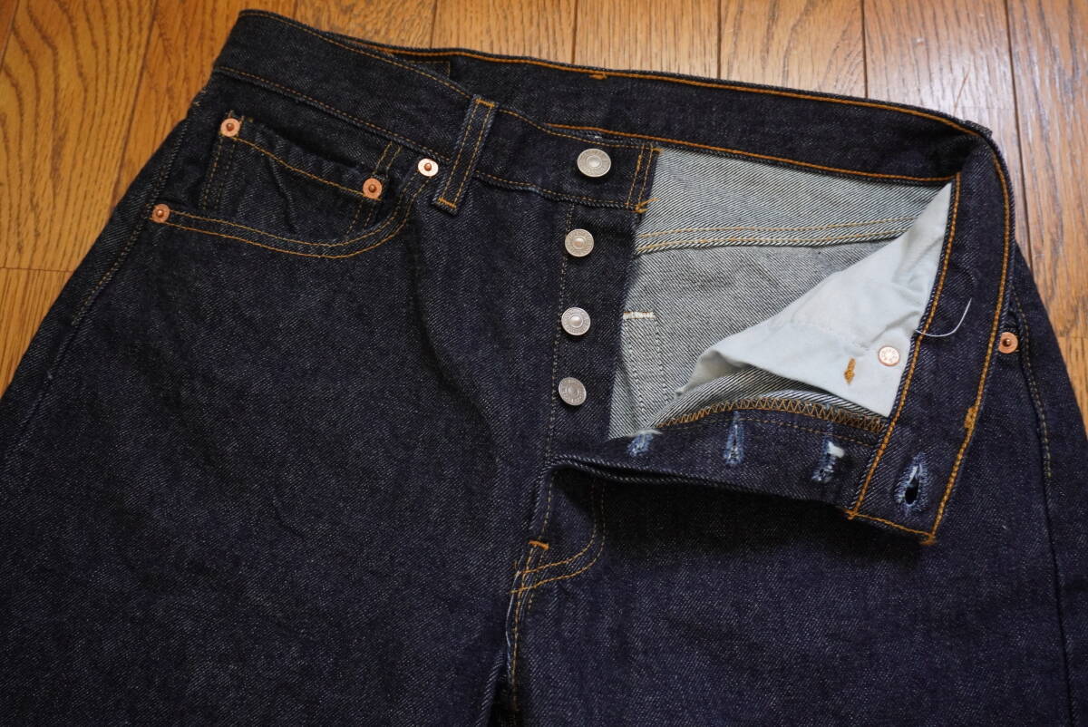 デッドストック リーバイス 501 501-01WA W31 L32 米国製 USA製 デッドストック リーバイス 501 501-01WA W31 L32 米国製 USA製
